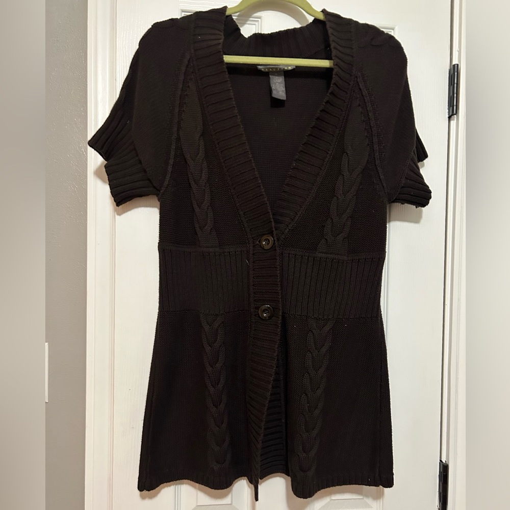 Dark brown short sleeve sweater